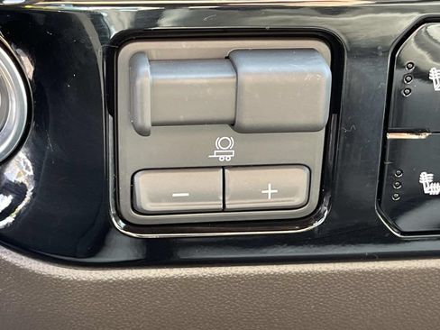 Used 2026 Chevrolet Silverado 1500 RST RWD image 25