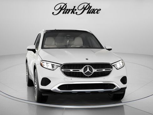 Used 2026 Mercedes-Benz GLC 300 image 34