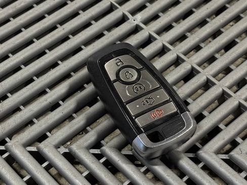 Used 2021 Ford Mustang Shelby GT500 w/ Technology Package image 36