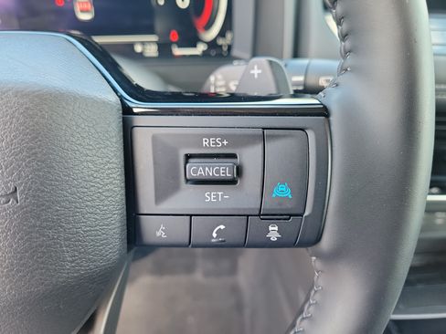 Certified 2025 Nissan Rogue SL FWD image 20