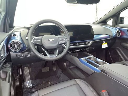 New 2026 Chevrolet Equinox EV LT image 22