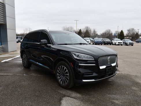 Used 2023 Lincoln Aviator Reserve w/ Equipment Group 201A AWD/4WD image 9