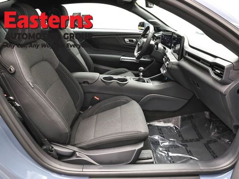 Used 2025 Ford Mustang GT RWD image 21