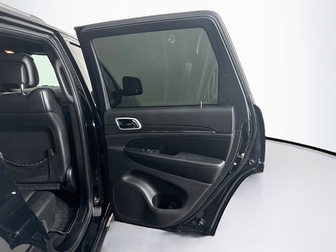 Used 2018 Jeep Grand Cherokee Limited AWD/4WD image 31