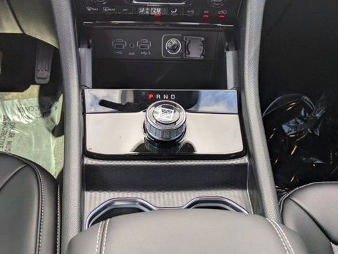 New 2025 Jeep Grand Cherokee L Limited w/ Black Appearance Package image 17