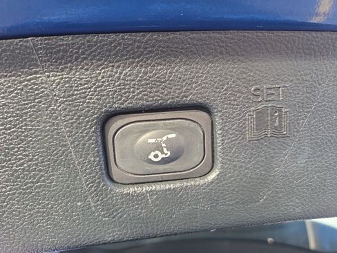 Used 2022 Ford Edge SEL w/ Convenience Package AWD/4WD image 10