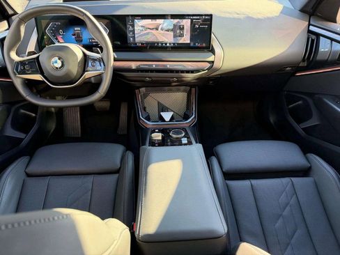 Used 2025 BMW X3 xDrive30i image 4