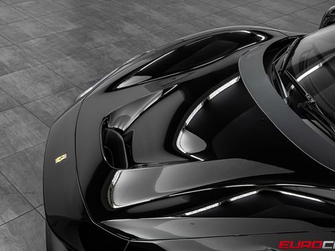 Used 2022 Ferrari F8 Tributo RWD image 9