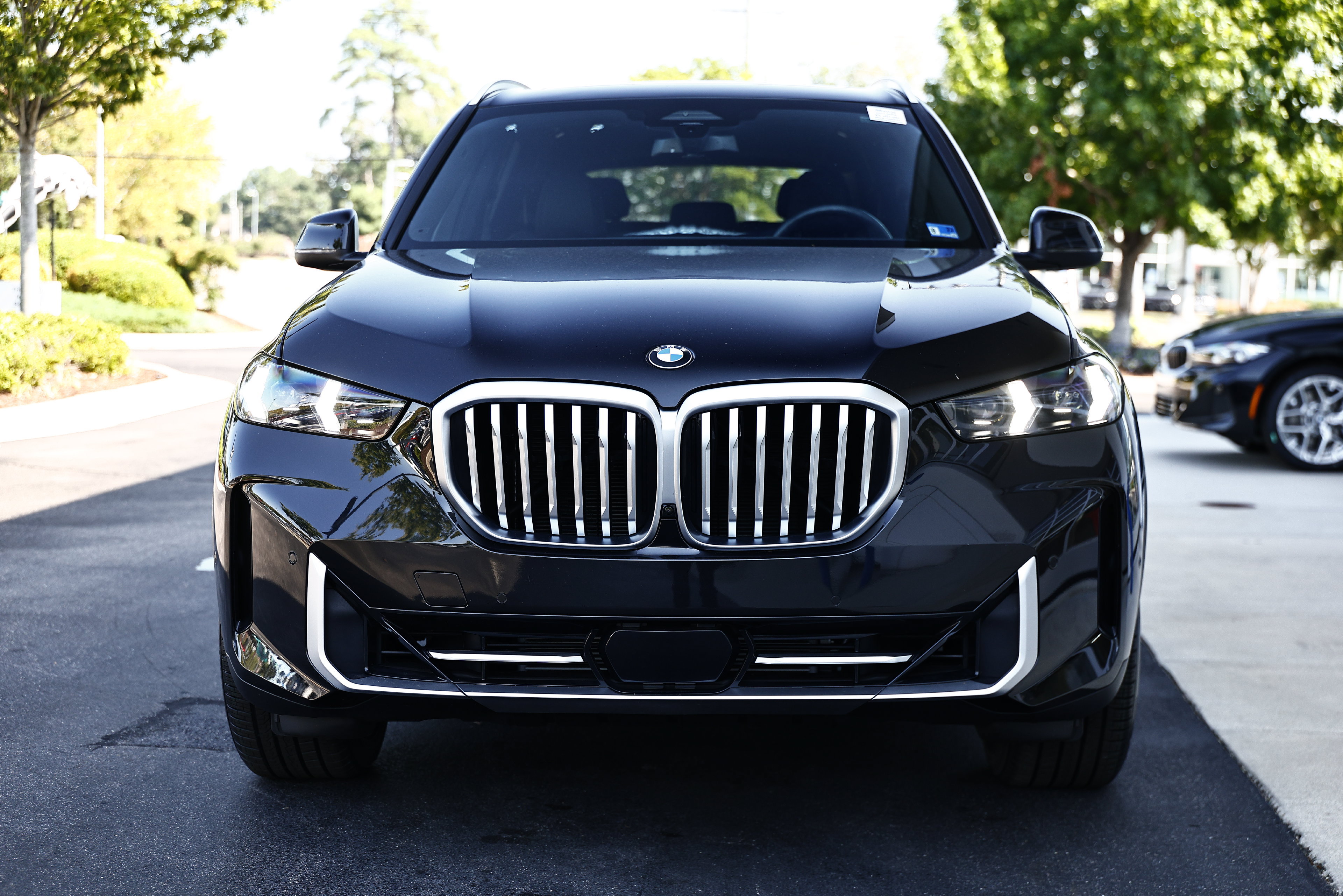 Used 2024 BMW X5 xDrive40i w/ Parking Assistance Package AWD/4WD image 14