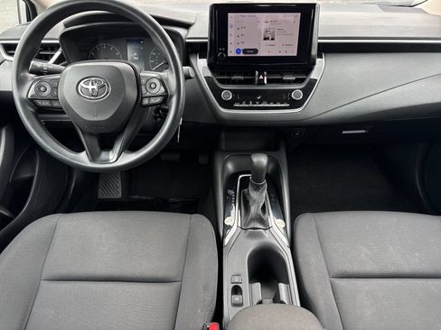 Used 2023 Toyota Corolla LE FWD image 12
