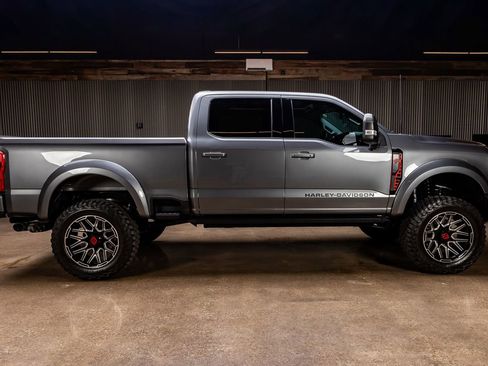 Used 2023 Ford F250 Lariat w/ Lariat Ultimate Package image 10