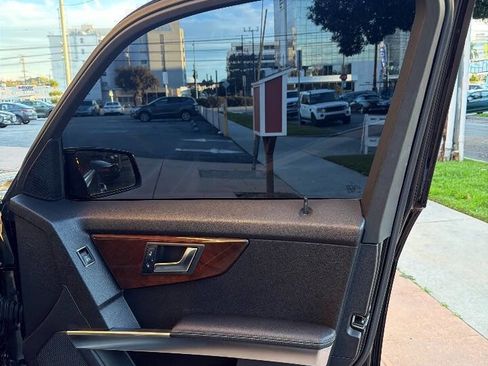 Used 2013 Mercedes-Benz GLK 350 GLK 350 4dr SUV image 26