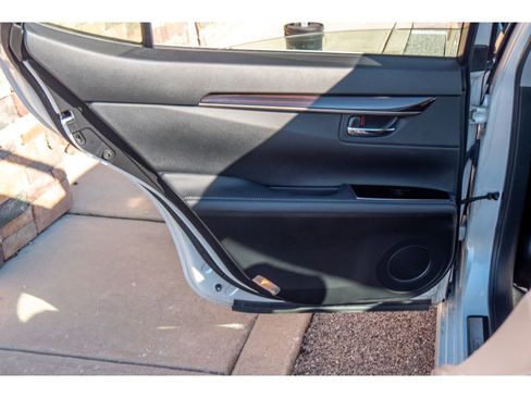 Used 2018 Lexus ES 350 image 16