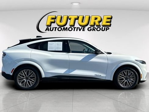 Certified 2025 Ford Mustang Mach-E Premium AWD/4WD image 2