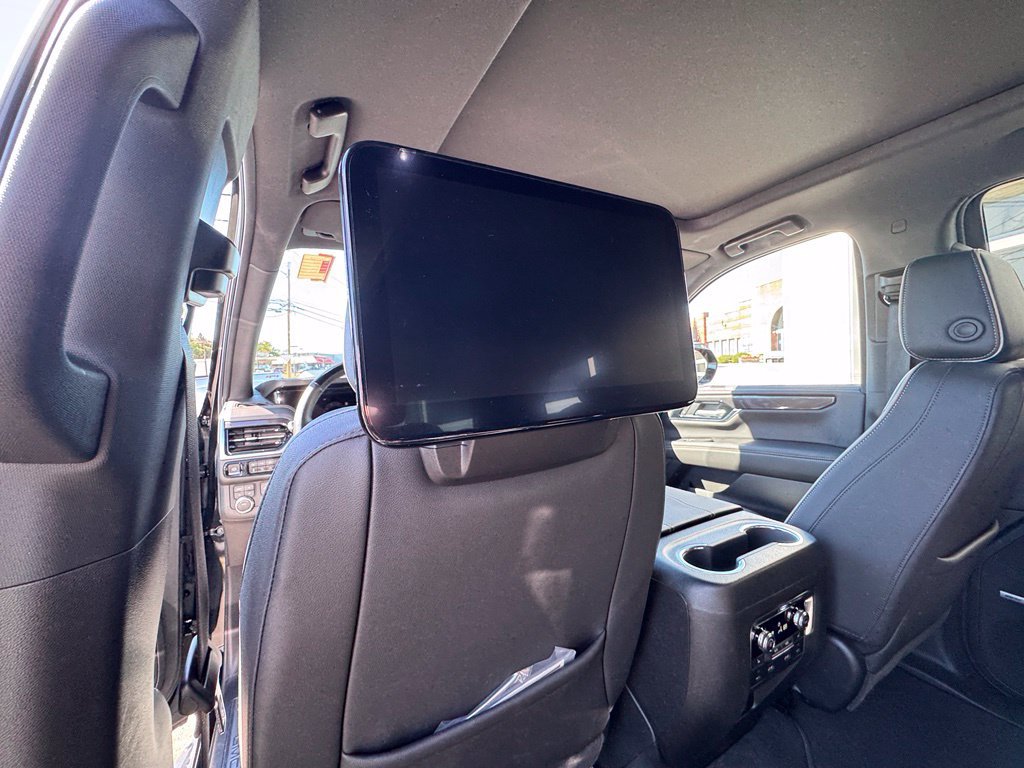 Used 2026 GMC Yukon Elevation w/ Elevation Premium Package AWD/4WD image 31