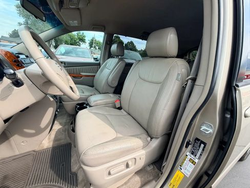 Used 2007 Toyota Sienna FWD image 11