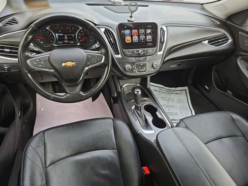 Used 2018 Chevrolet Malibu LT w/ Leather Package image 15