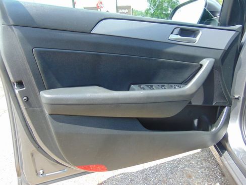Used 2019 Hyundai Sonata SEL FWD image 23