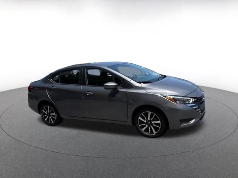 Used 2025 Nissan Versa SV FWD image 2
