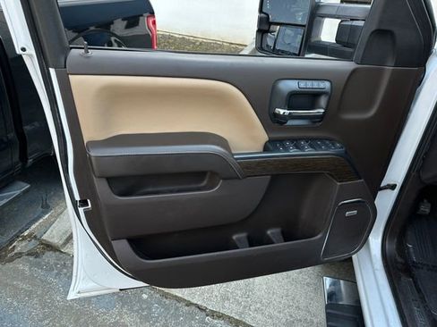 Used 2019 GMC Sierra 2500 Denali w/ Duramax Plus Package image 13