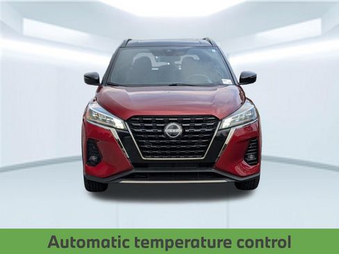 Used 2022 Nissan Kicks SR FWD image 12