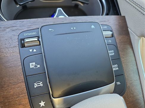 Used 2022 Mercedes-Benz GLE 450 4MATIC image 18