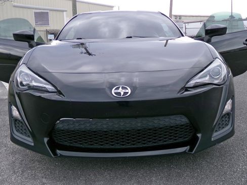 Used 2013 Scion FR-S RWD image 5