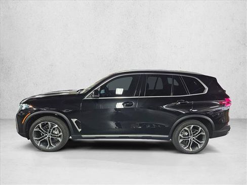 Used 2026 BMW X5 sDrive40i w/ Climate Comfort Package RWD image 5