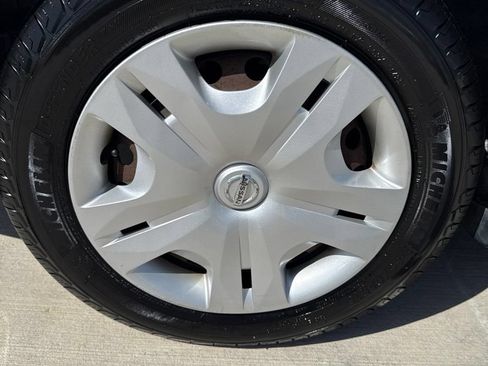 Used 2011 Nissan Versa 1.8 S w/ PWR Plus Pkg FWD image 25