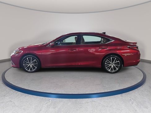 Used 2024 Lexus ES 350 w/ Premium Package FWD image 8