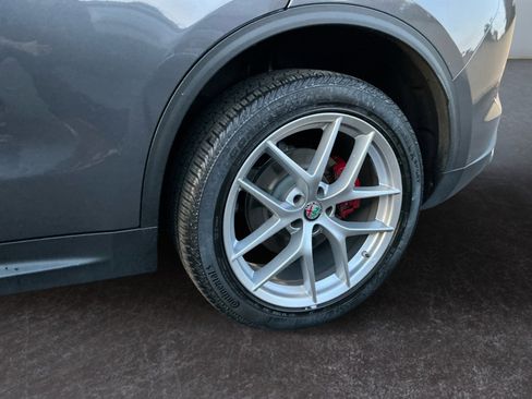 Used 2018 Alfa Romeo Stelvio Ti Sport image 8