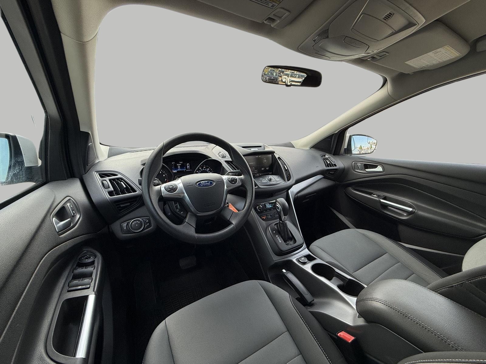 Used 2015 Ford Escape SE w/ Equipment Group 201A FWD image 24