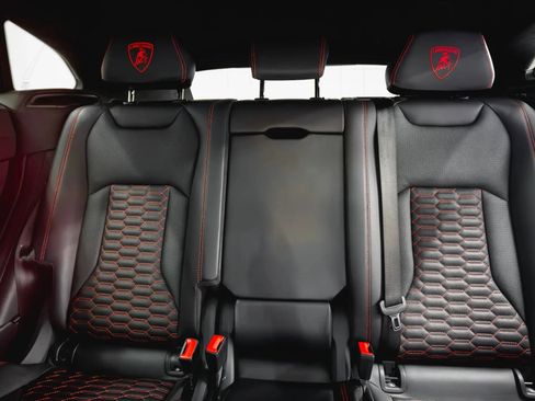 Used 2021 Lamborghini Urus image 27