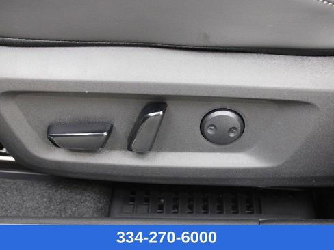 New 2026 Nissan Rogue Platinum image 18