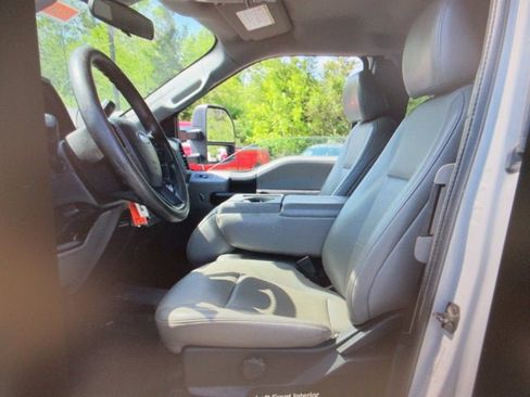 Used 2021 Ford F550 4x4 SuperCab Super Duty image 7