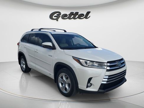 Used 2018 Toyota Highlander Limited AWD/4WD image 3