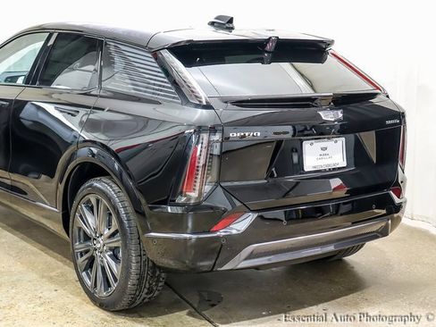 New 2025 Cadillac Optiq Sport 2 w/ LPO, Floor Liner Package image 6