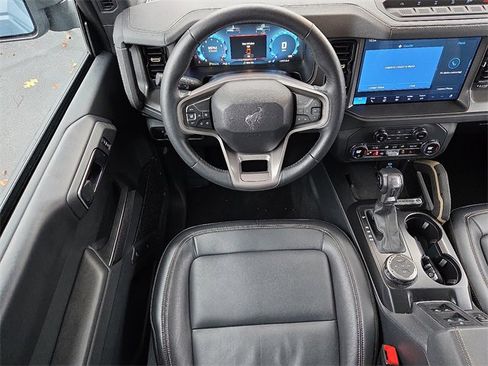 Certified 2025 Ford Bronco Badlands image 12