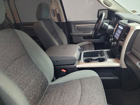 Used 2020 RAM 1500 Classic SLT w/ Luxury Group RWD image 21
