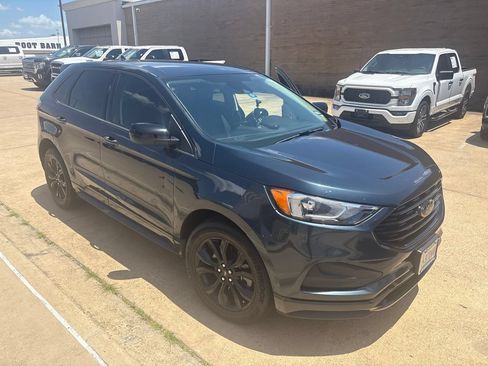 Used 2022 Ford Edge SE w/ Black Appearance Package AWD/4WD image 9