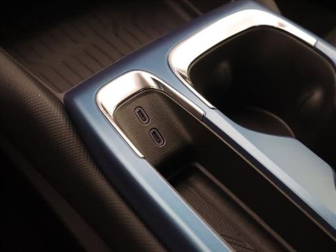 New 2024 Chevrolet Equinox EV LT image 8