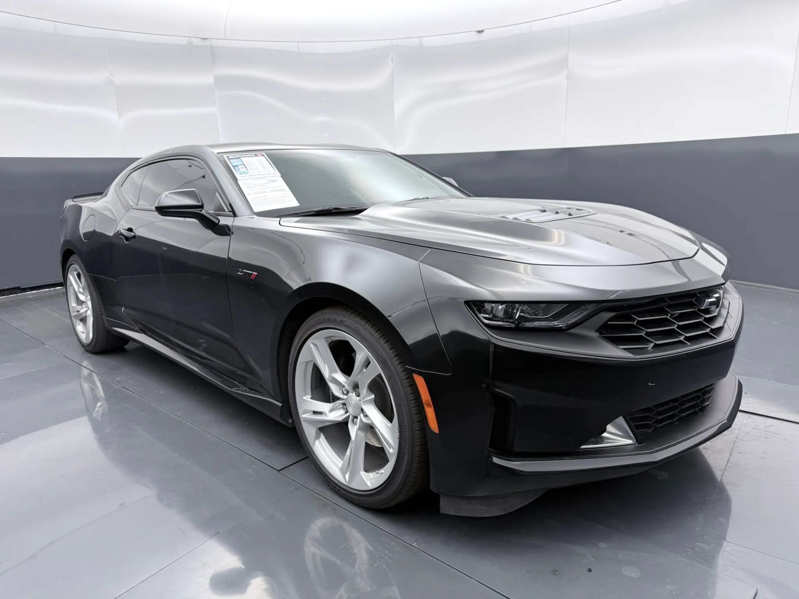 Used 2023 Chevrolet Camaro LT w/ LPO, Ground Effects Package RWD image 1