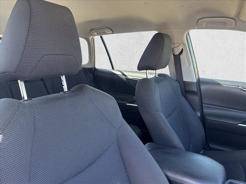 Used 2020 Toyota RAV4 LE w/ All Weather Liner Package AWD/4WD image 16