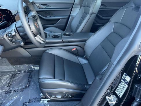 New 2026 Porsche Taycan image 5