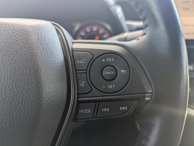 Used 2022 Toyota Camry XSE FWD image 14
