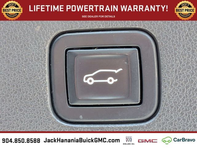 Used 2022 GMC Yukon Denali w/ Denali Premium Package RWD image 14
