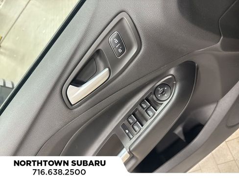 Used 2019 Ford Escape SE image 22