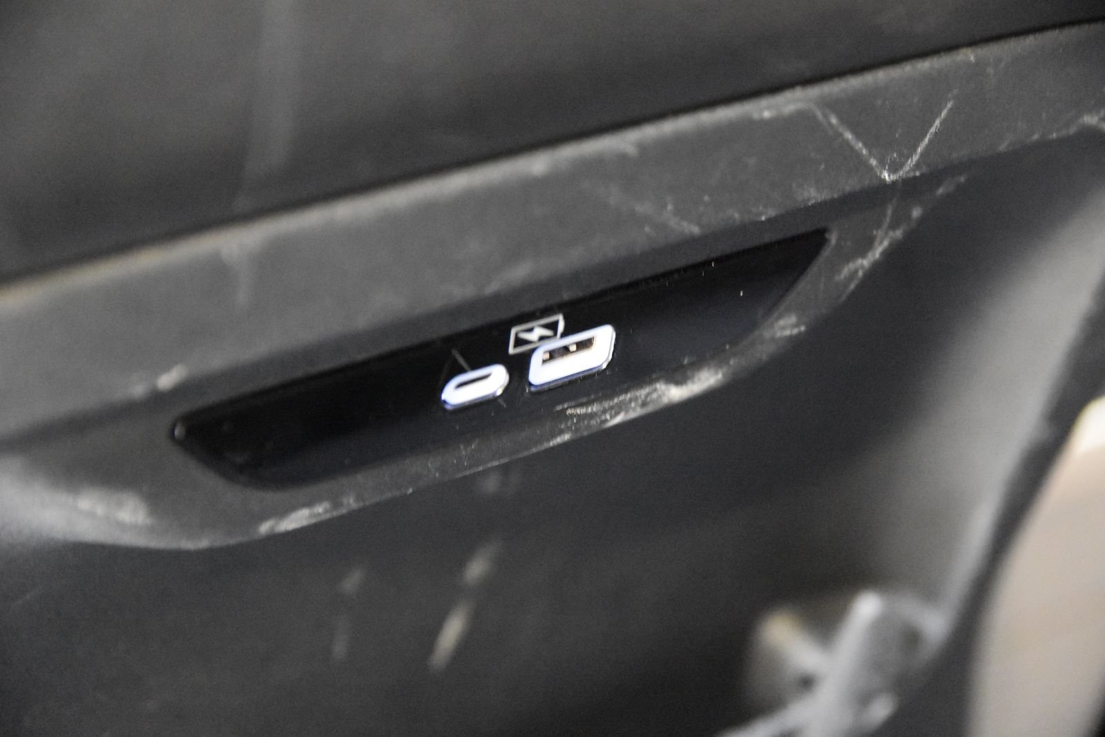 Used 2023 Chrysler Pacifica Touring-L FWD image 30