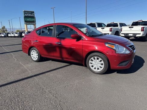 Used 2017 Nissan Versa SV image 6