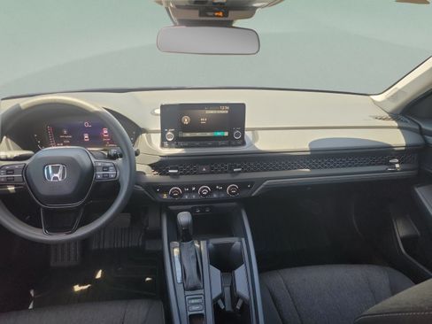 Used 2023 Honda Accord EX image 6